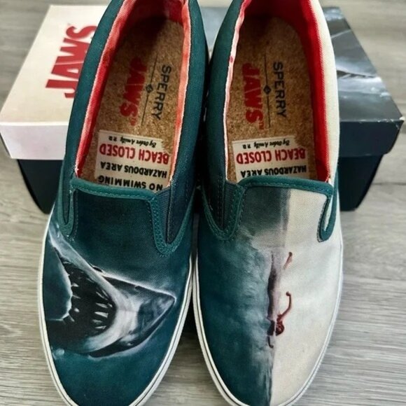 Sperry X Jaws 40th Anniversary Shark Attack Slip On Mens size 9 - Picture 1 of 9